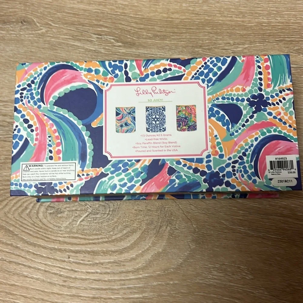 Lilly Pulitzer 3-piece candle set in the 